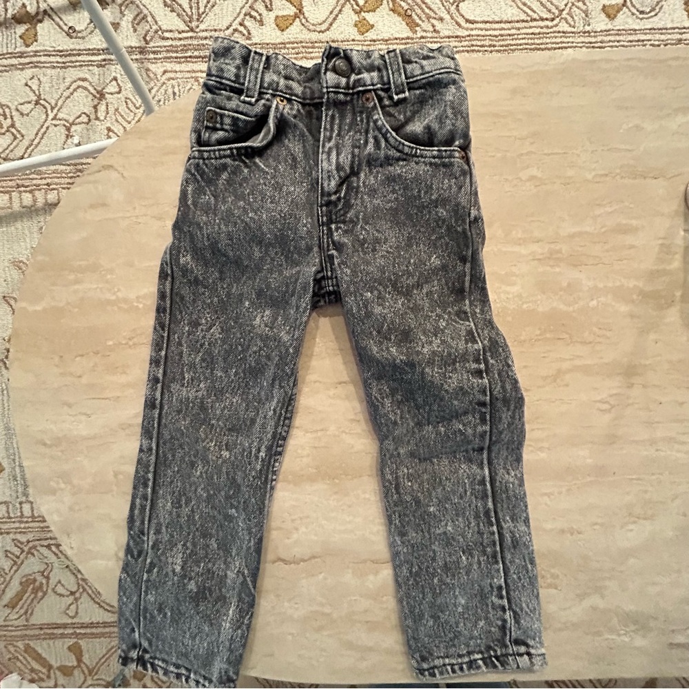Sold out 🫶🏼 Vintage Levis size 6 cut off distressed shorts - Picture 11 of 12